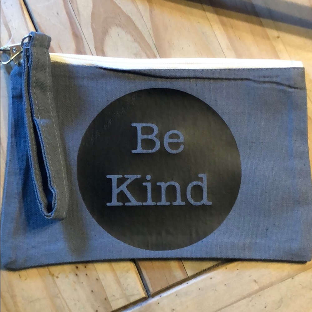 Be Kind ❤️ - Picture 2 of 2